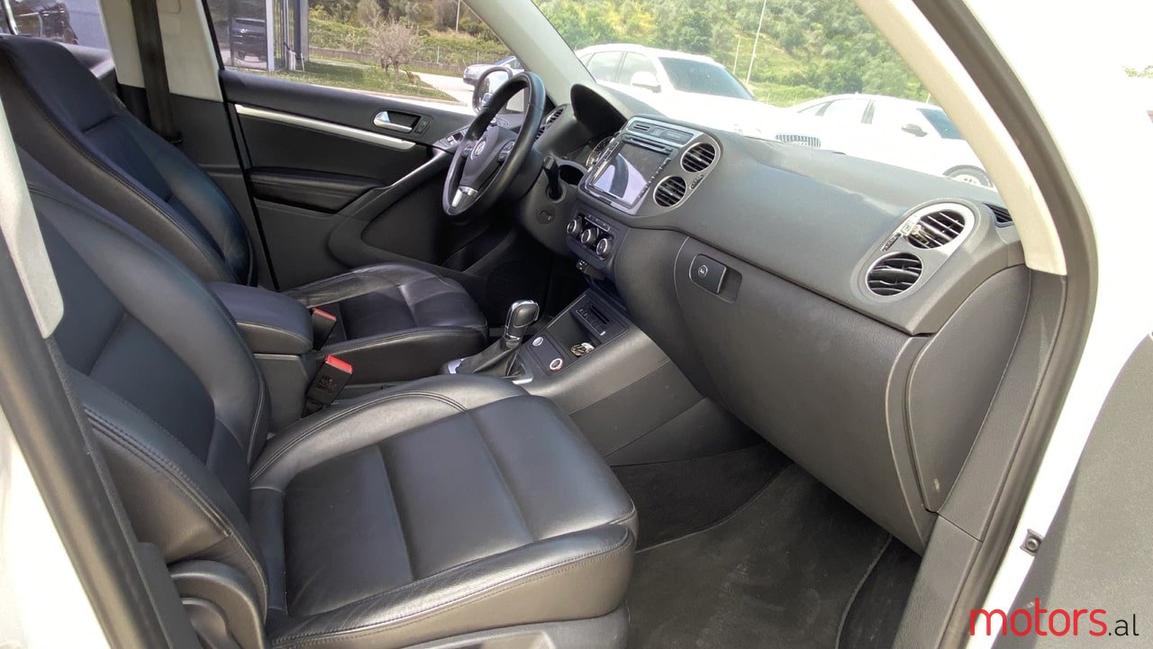 2013' Volkswagen Tiguan photo #5