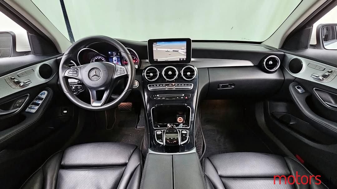 2018' Mercedes-Benz C 220 photo #3