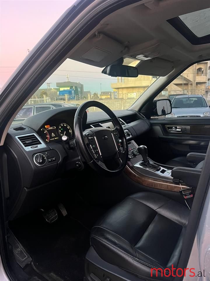 2012' Land Rover Range Rover photo #6