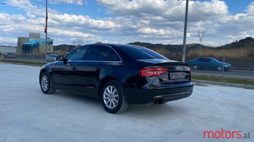 2013' Audi A4 photo #4