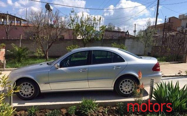 2002' Mercedes-Benz E-Class photo #1