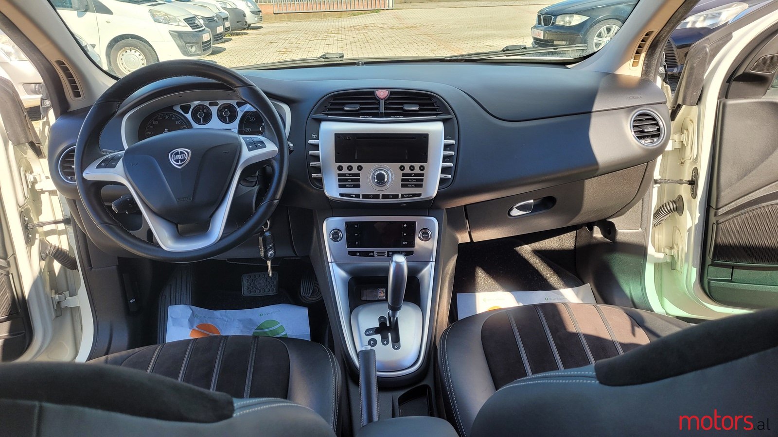 2010' Lancia Delta photo #3