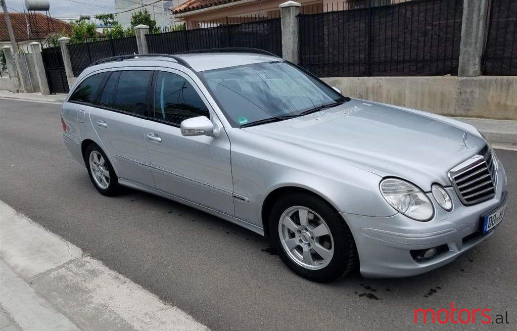 2007' Mercedes-Benz 220 photo #1