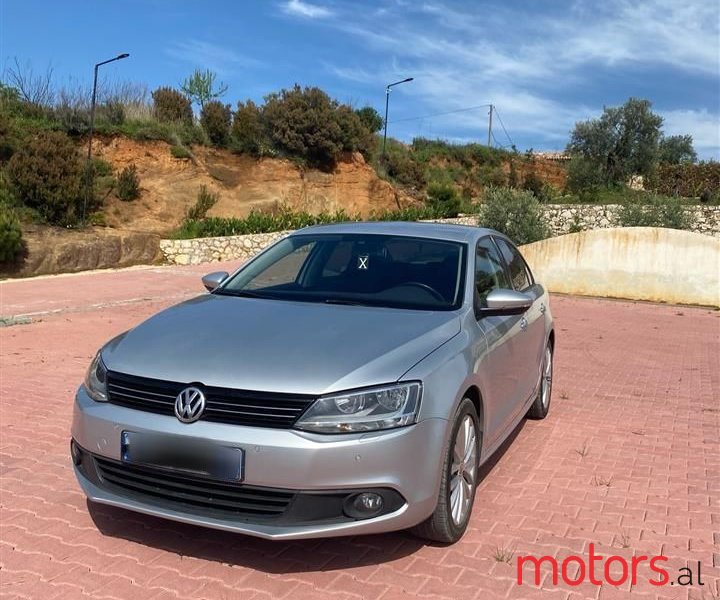 2012' Volkswagen Jetta photo #1