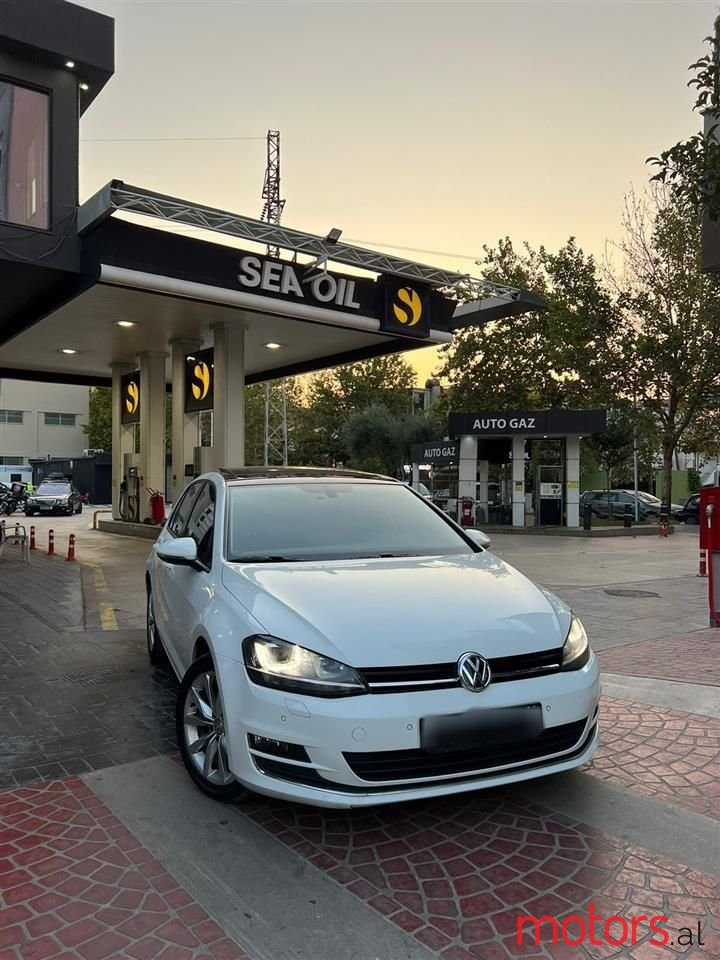 2014' Volkswagen Golf photo #6