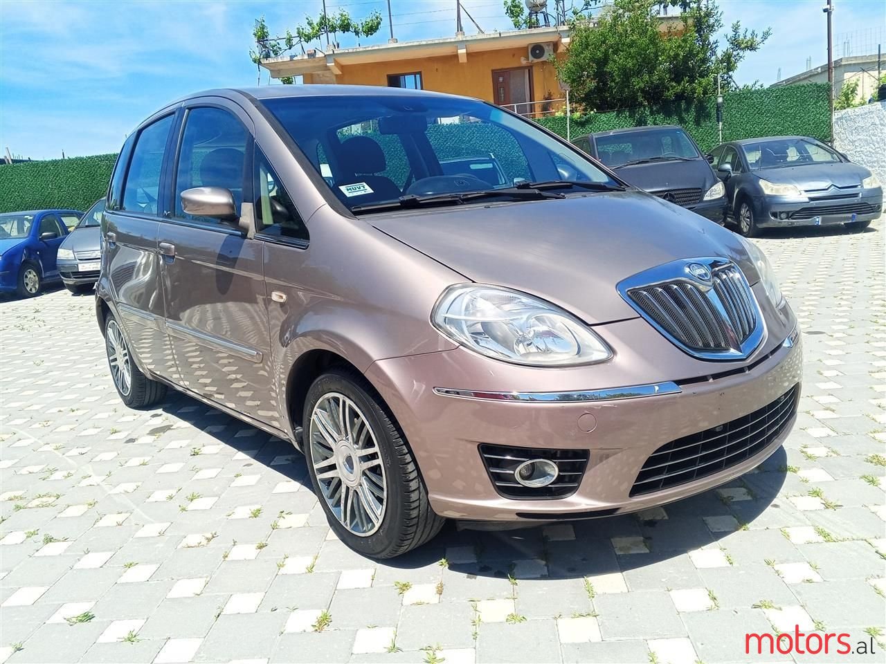 2008' Lancia Musa photo #1