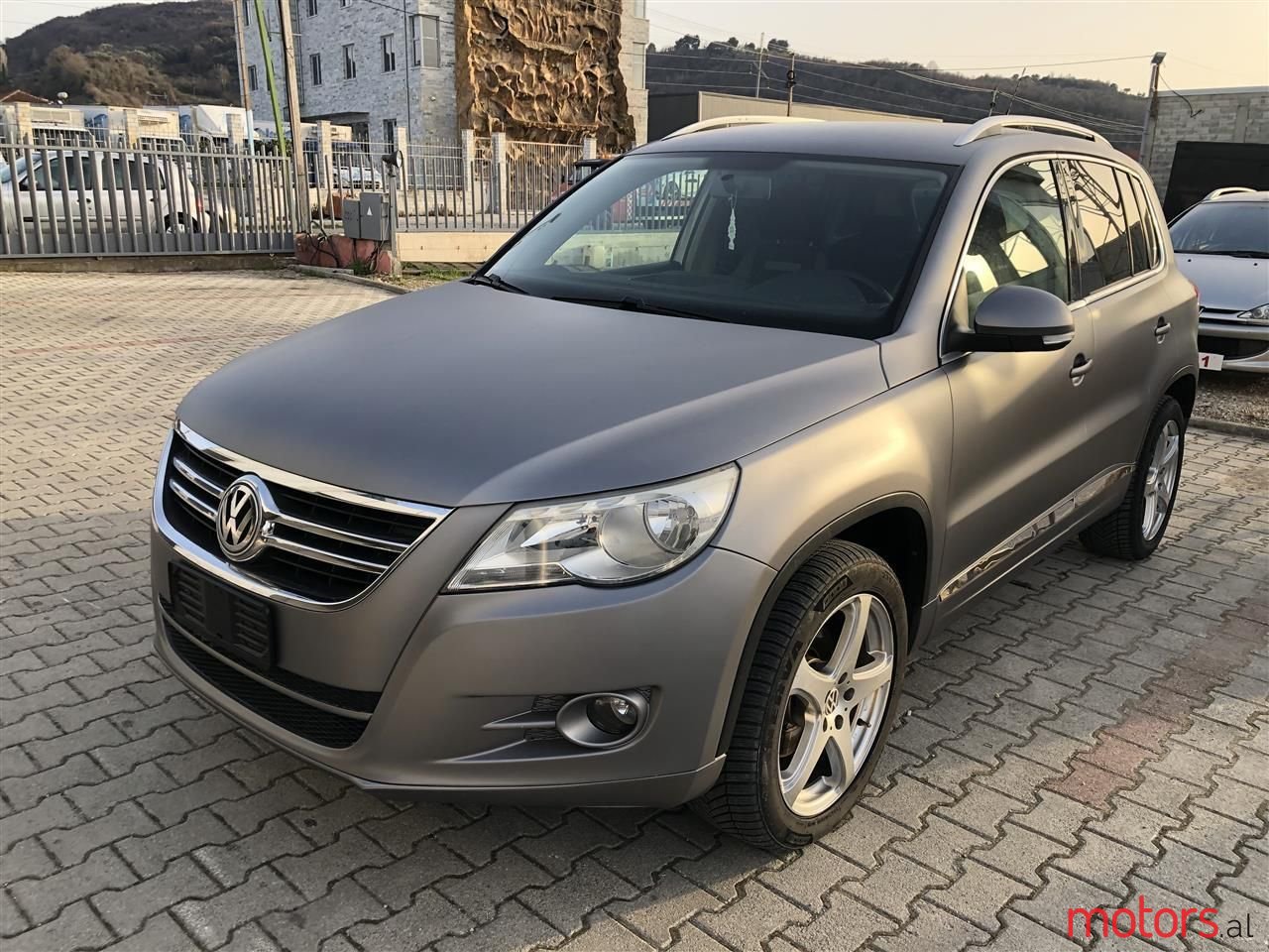 2008' Volkswagen Tiguan photo #1