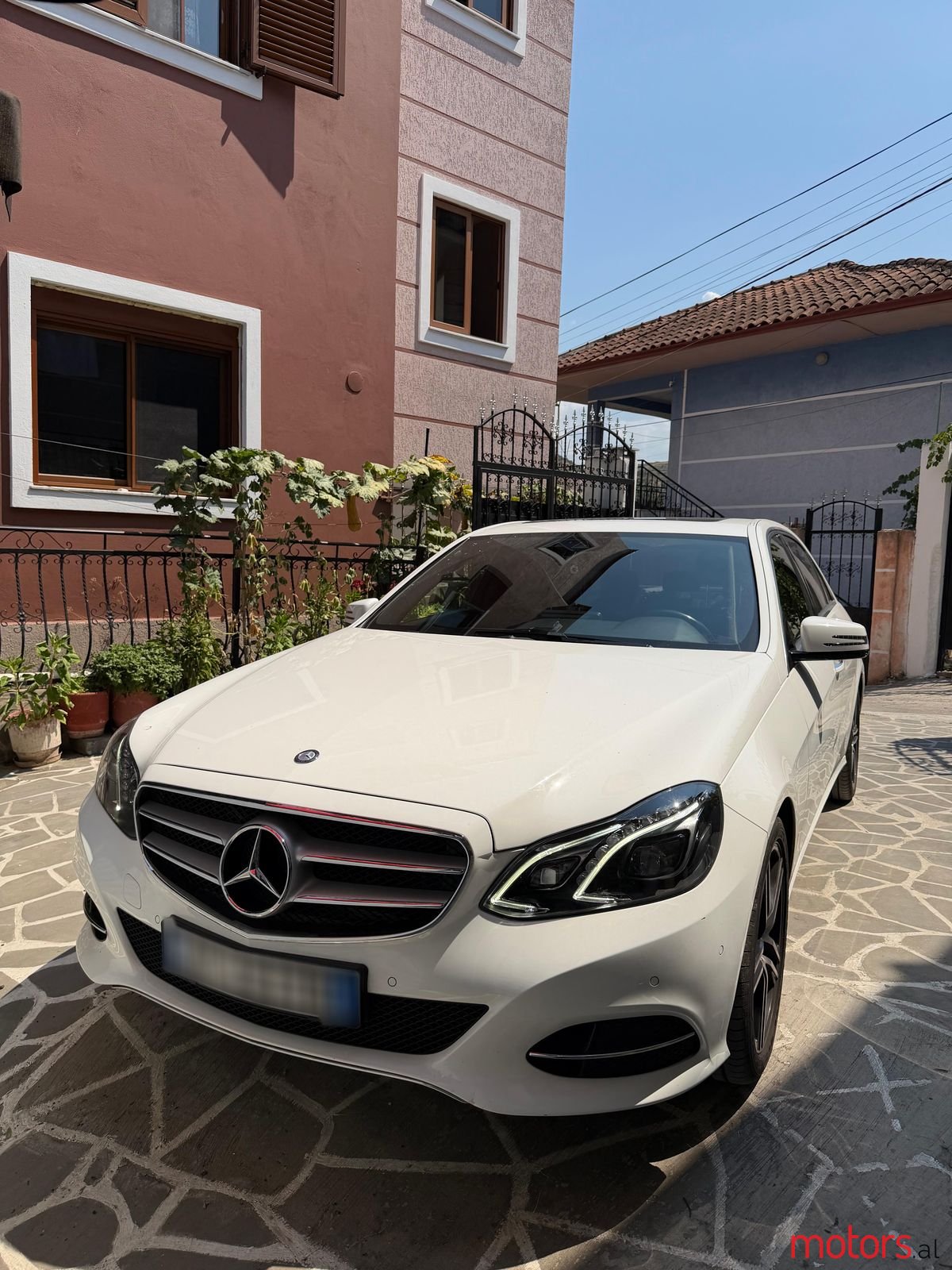 2015' Mercedes-Benz 220 photo #3