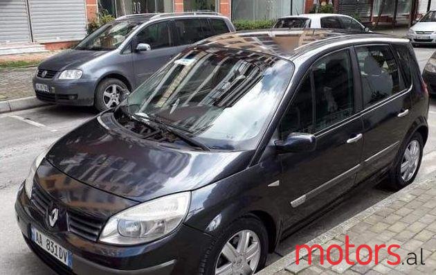 2004' Renault Megane photo #2