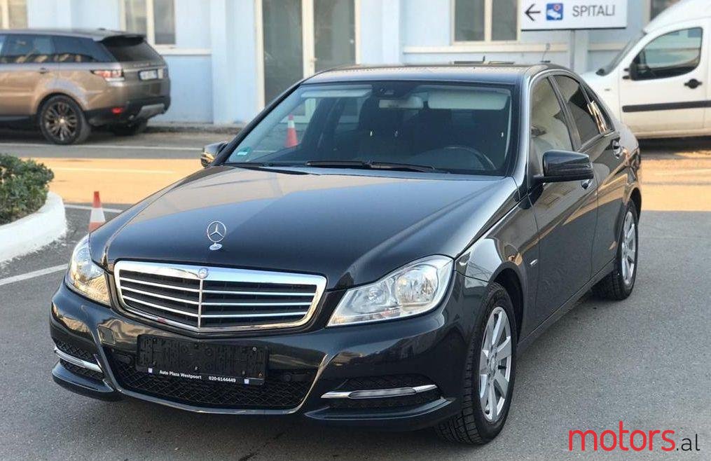 2011' Mercedes-Benz C 220 photo #1