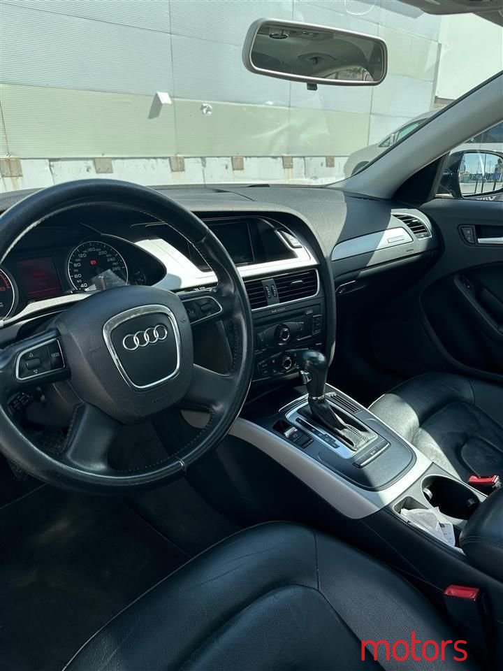 2012' Audi A4 photo #5