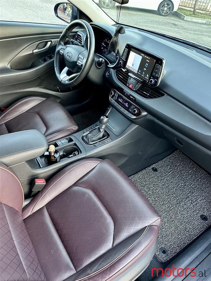 2016' Hyundai i30 photo #2