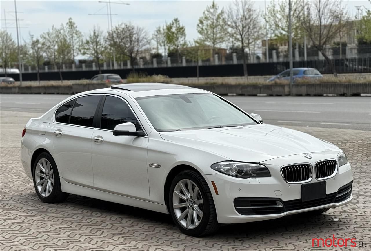 2015' BMW 535 photo #1