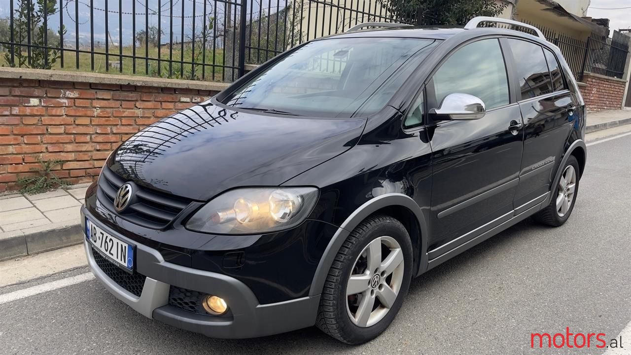 2007' Volkswagen Golf Plus photo #1