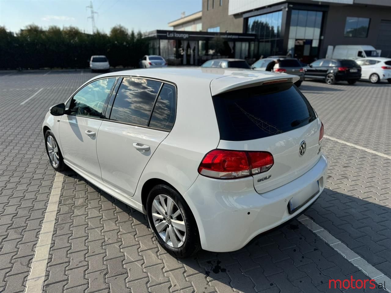 2012' Volkswagen Golf photo #4