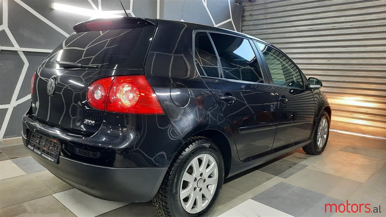 2007' Volkswagen Golf photo #2