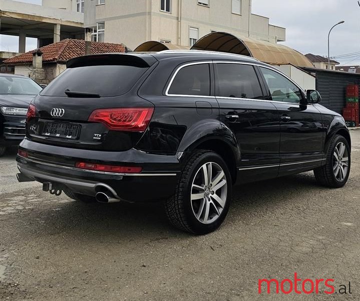 2015' Audi Q7 photo #3