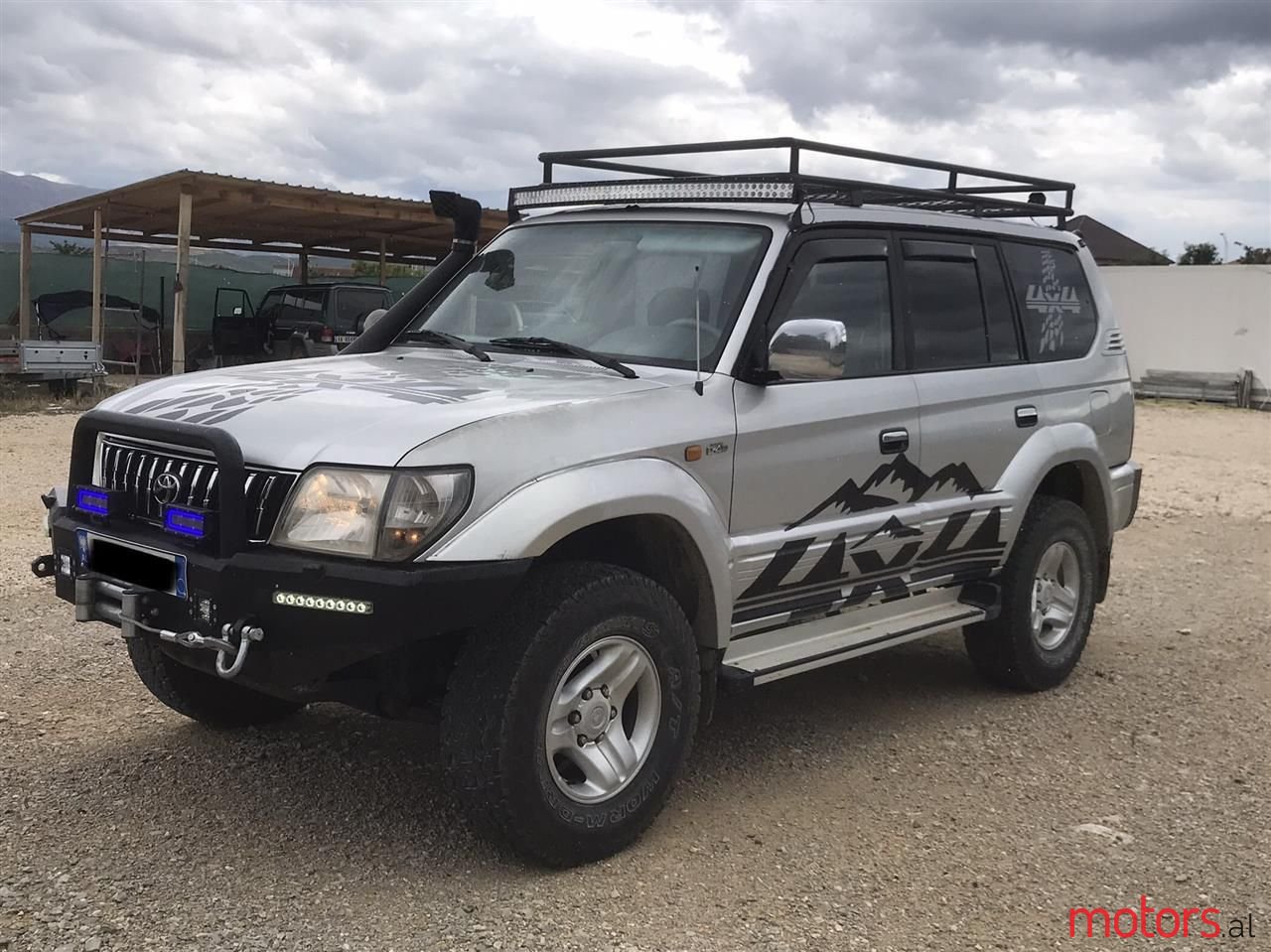 2001' Toyota Land Crusier photo #1