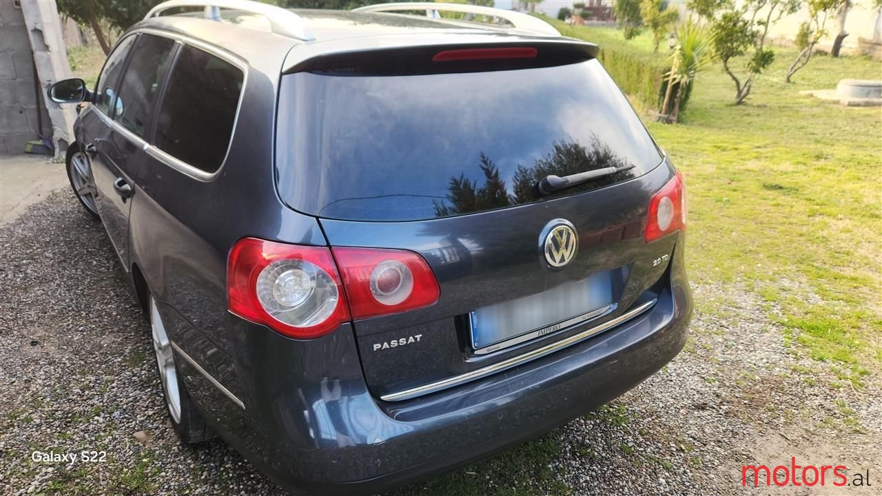 2006' Volkswagen Passat photo #6