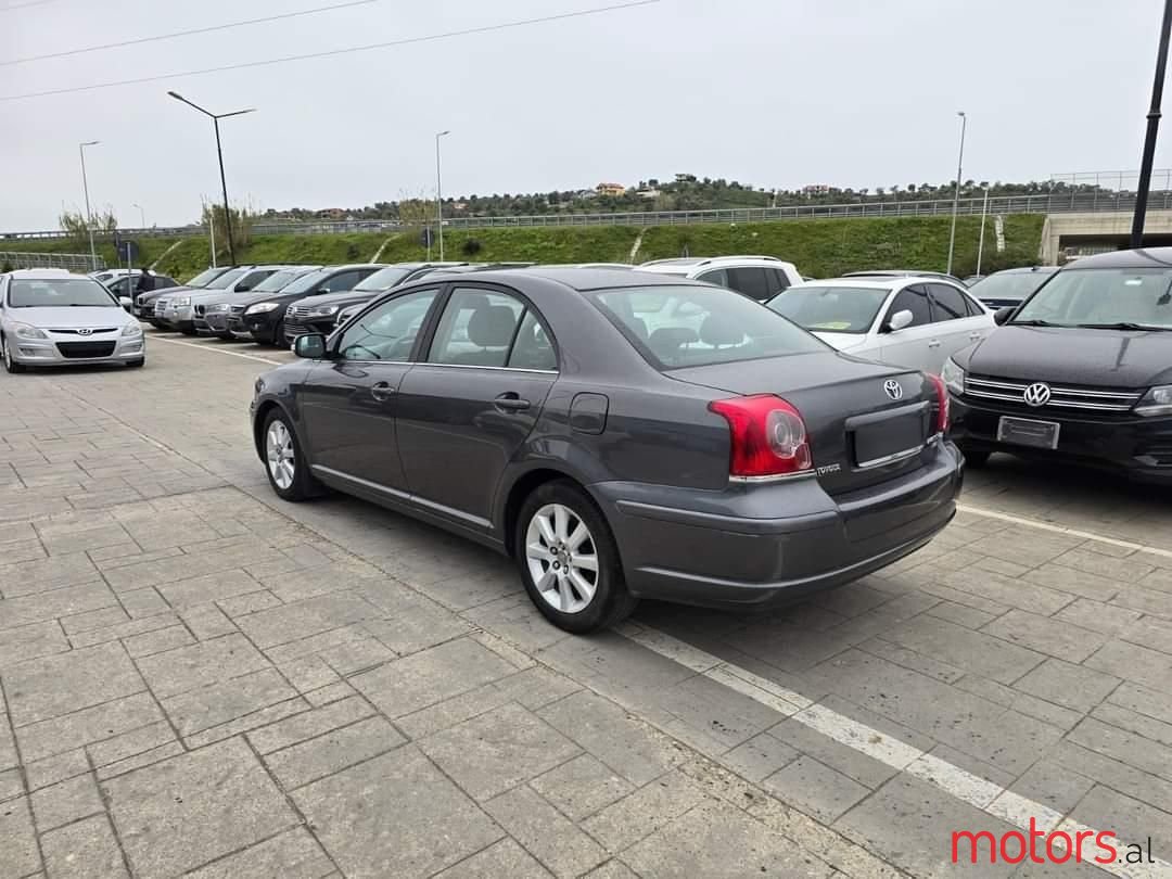 2007' Toyota Avensis photo #5