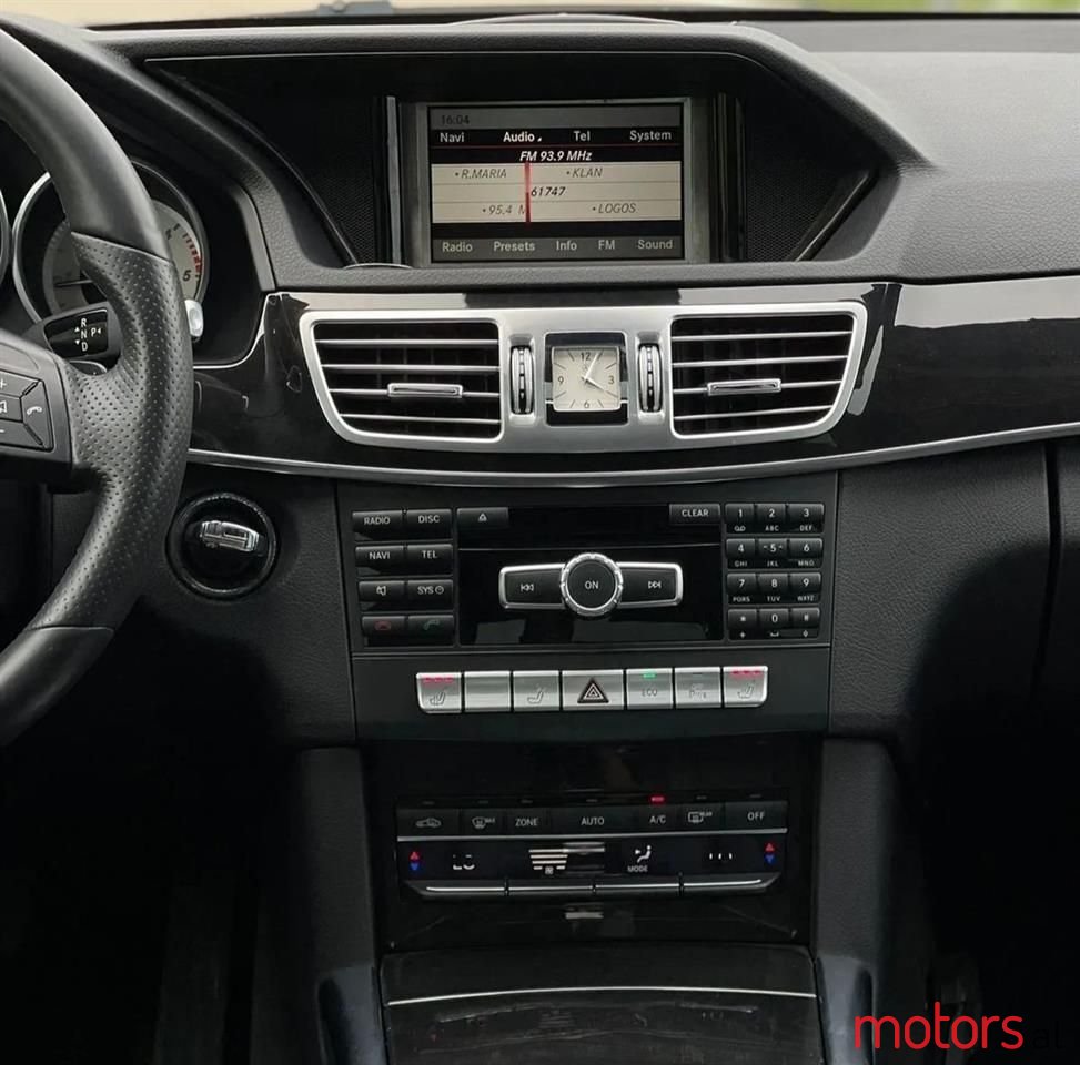 2014' Mercedes-Benz E 220 photo #6