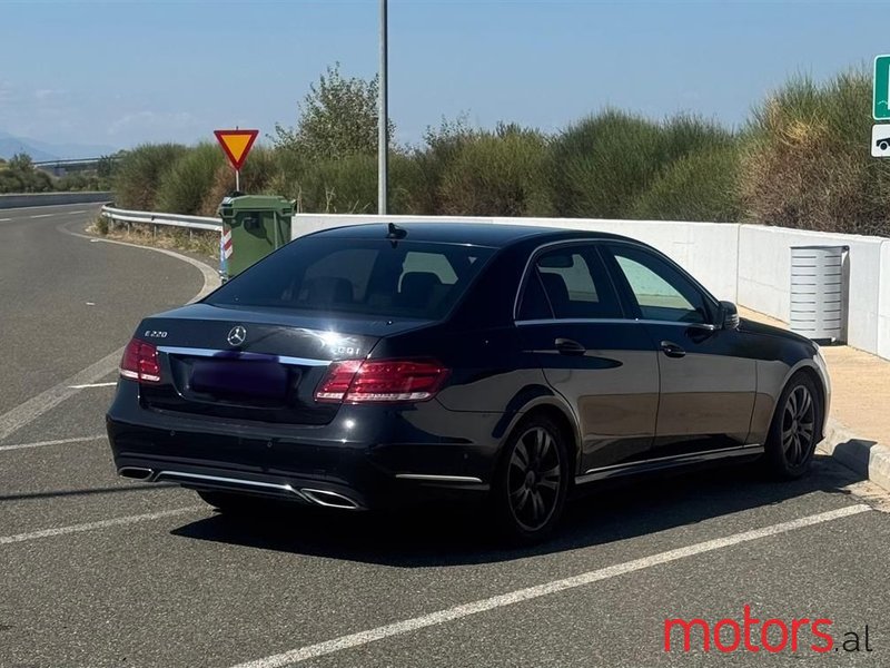 2014' Mercedes-Benz E 220 photo #2