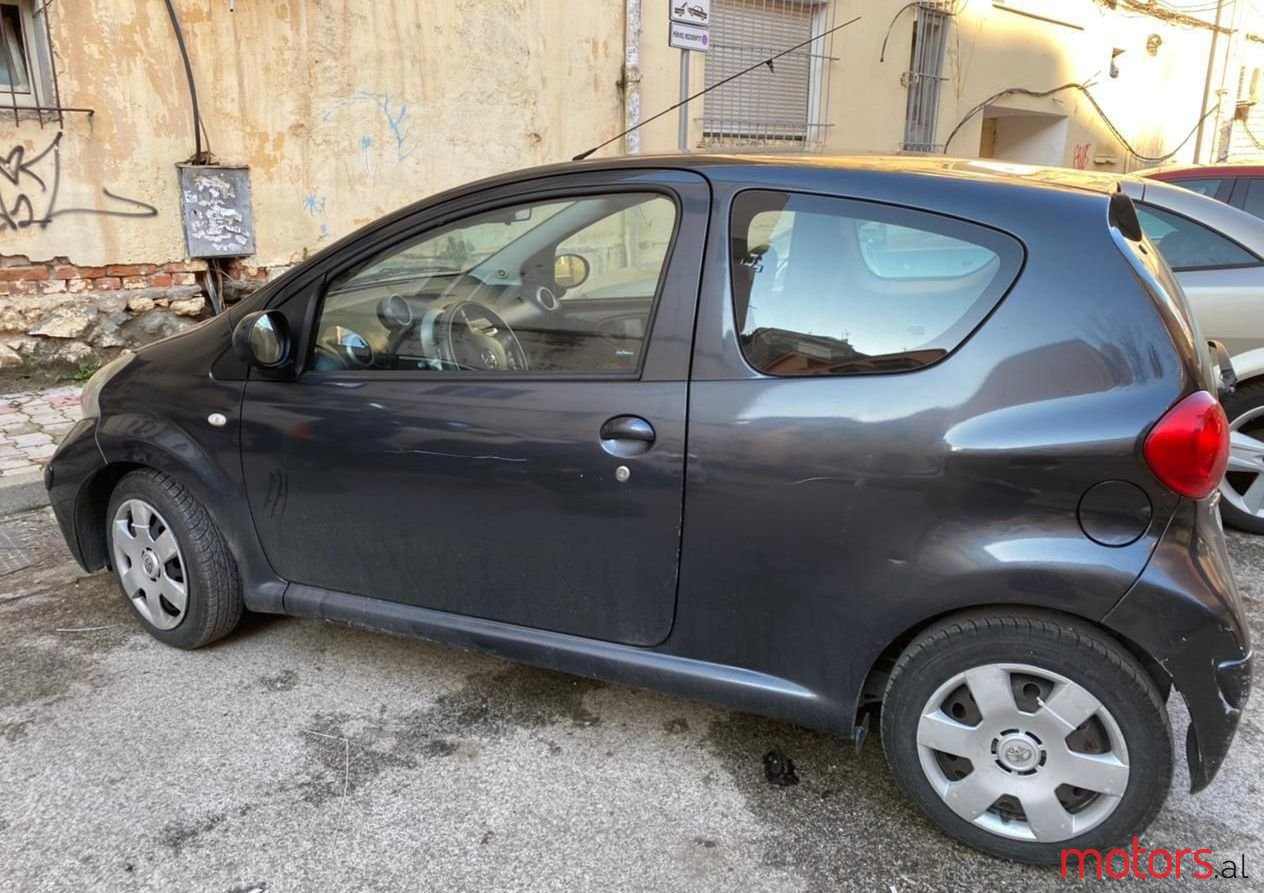 2007' Toyota Aygo photo #1