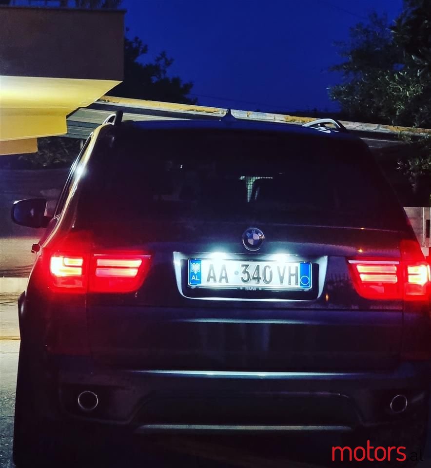 2011' BMW X5 photo #2