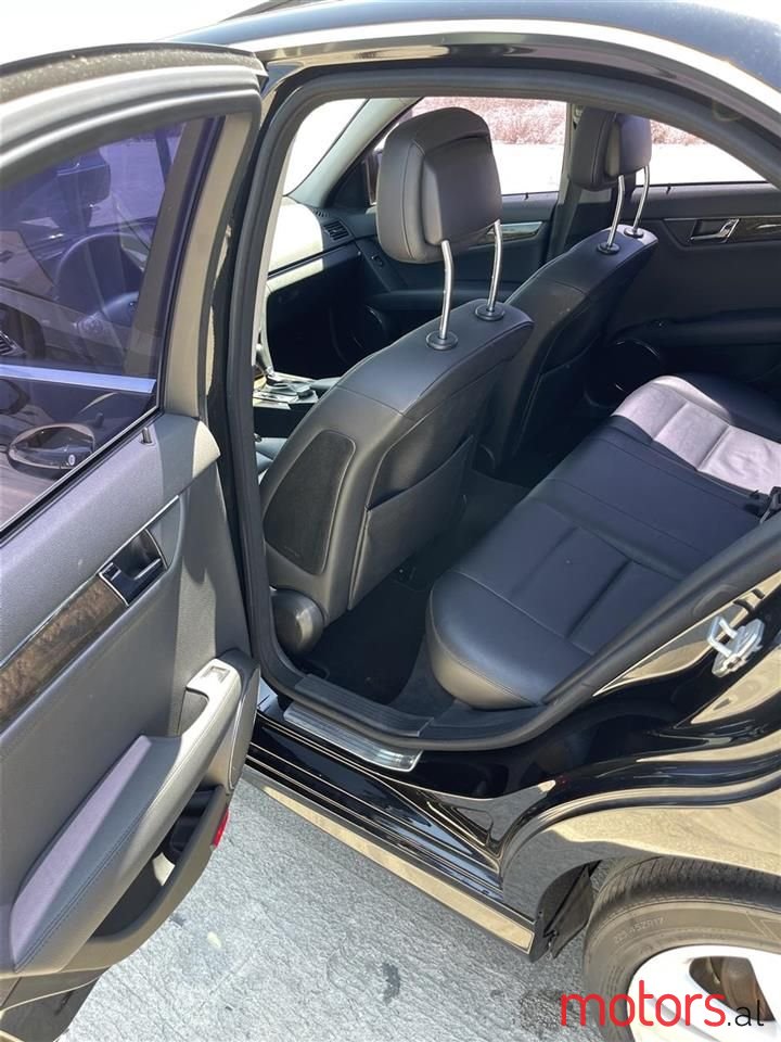 2009' Mercedes-Benz C 200 photo #4