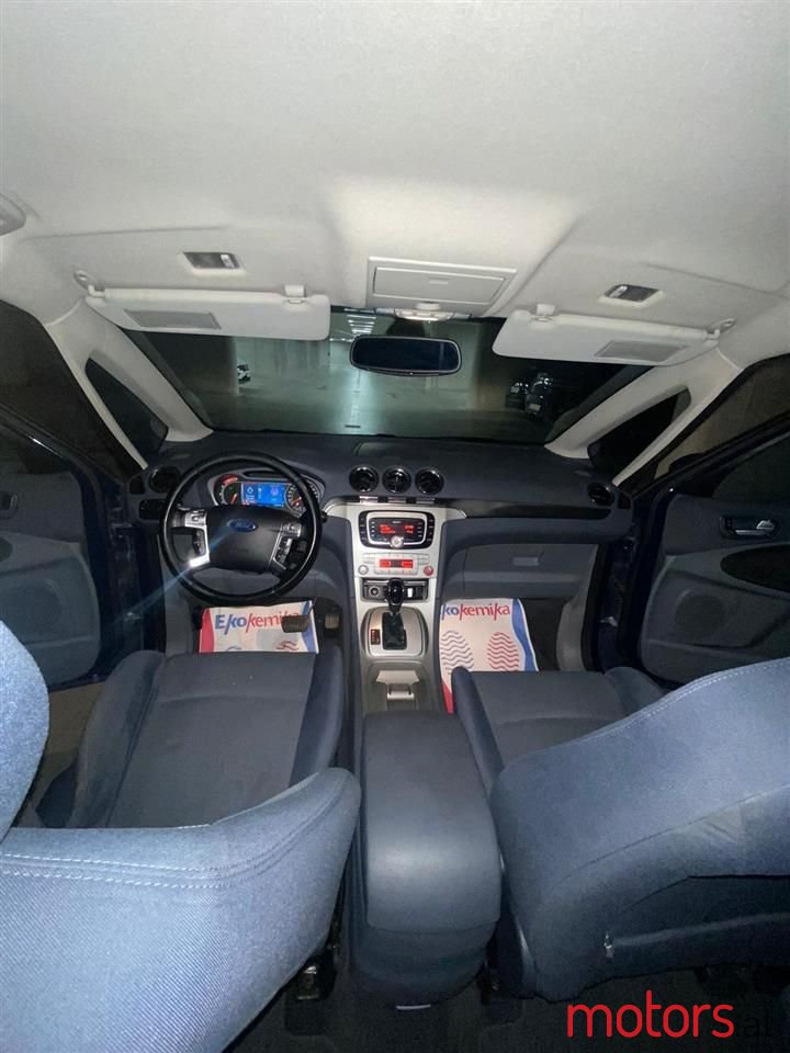 2009' Ford S-Max photo #5