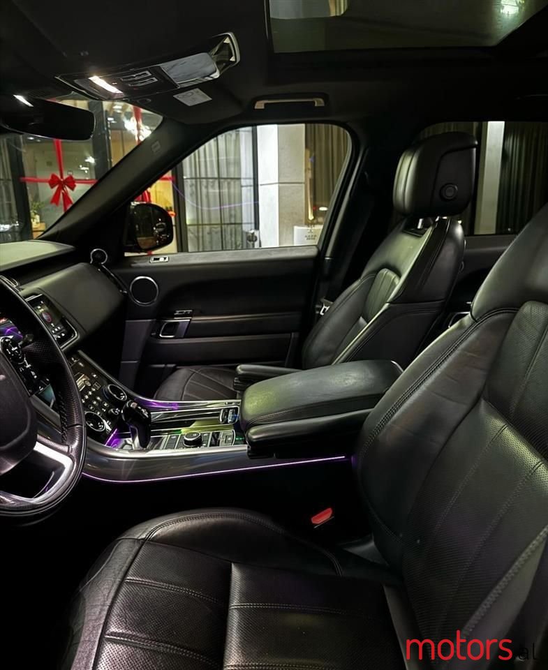 2019' Land Rover Range Rover Sport photo #4