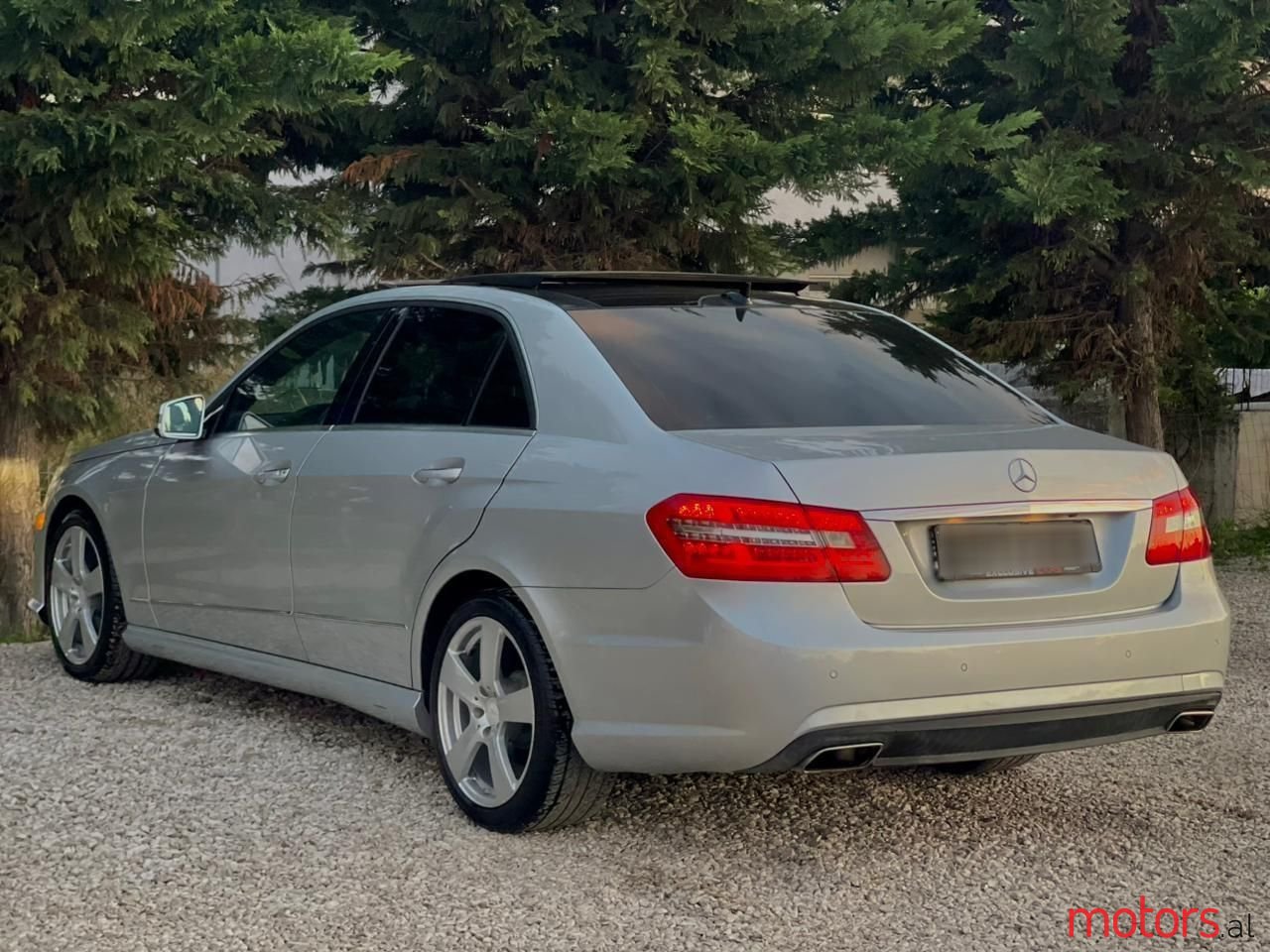 2010' Mercedes-Benz E 350 photo #3