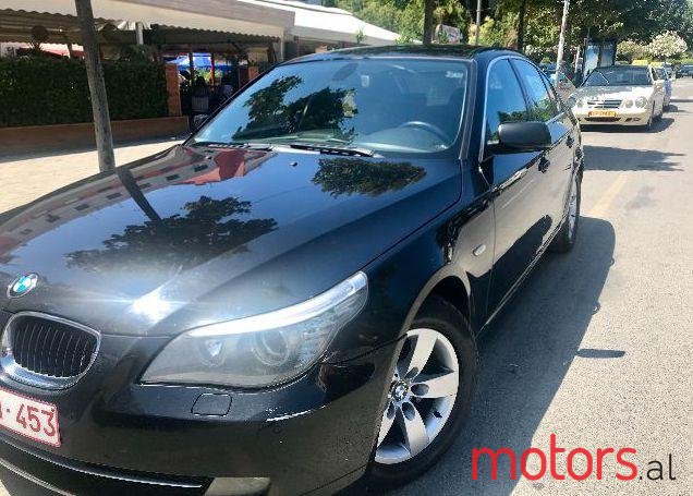 2008' BMW 520 photo #1