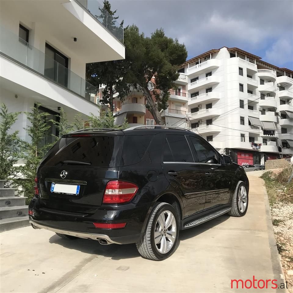 2006' Mercedes-Benz ML 320 photo #4