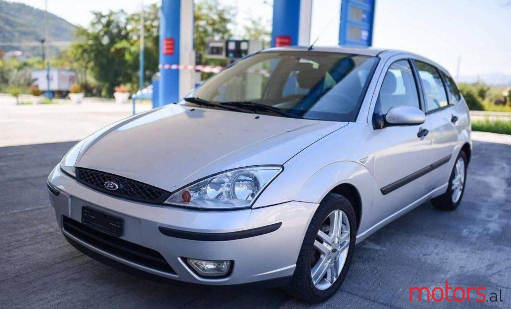 2004' Ford Focus photo #1