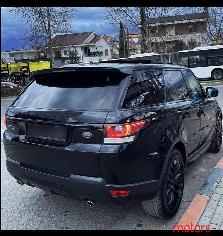 2015' Land Rover Range Rover Sport photo #3