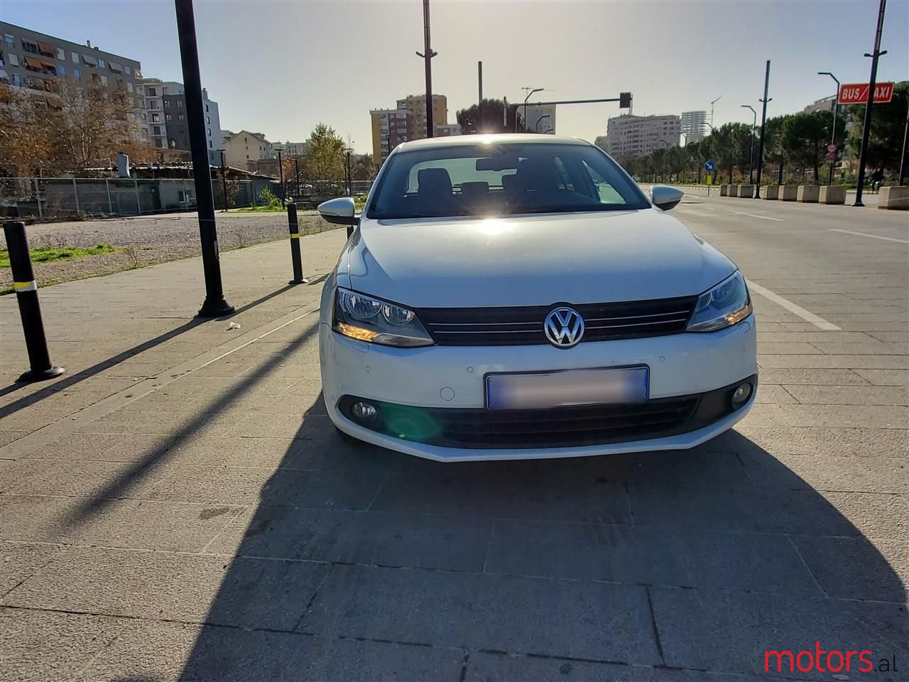 2014' Volkswagen Jetta photo #3