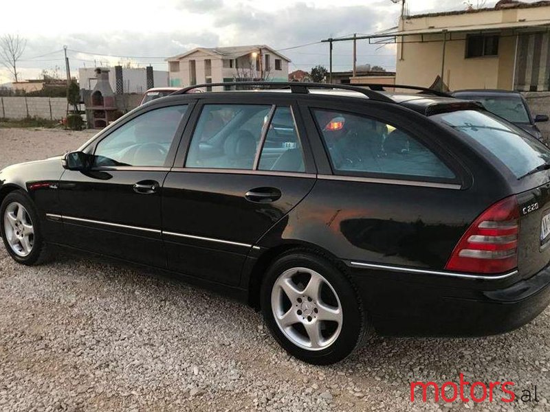 2004' Mercedes-Benz C 220 photo #1