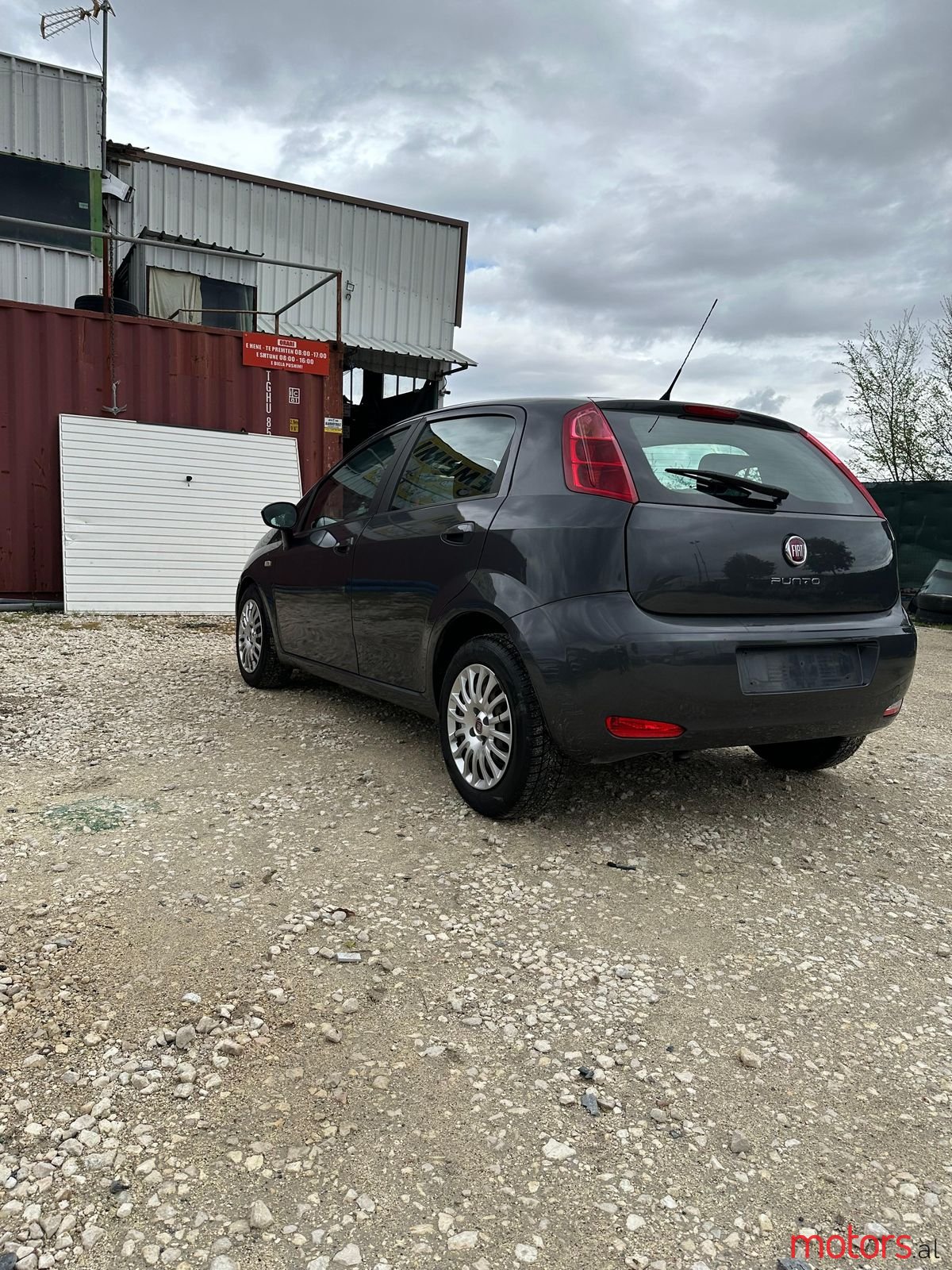 2017' Fiat Grande Punto photo #3