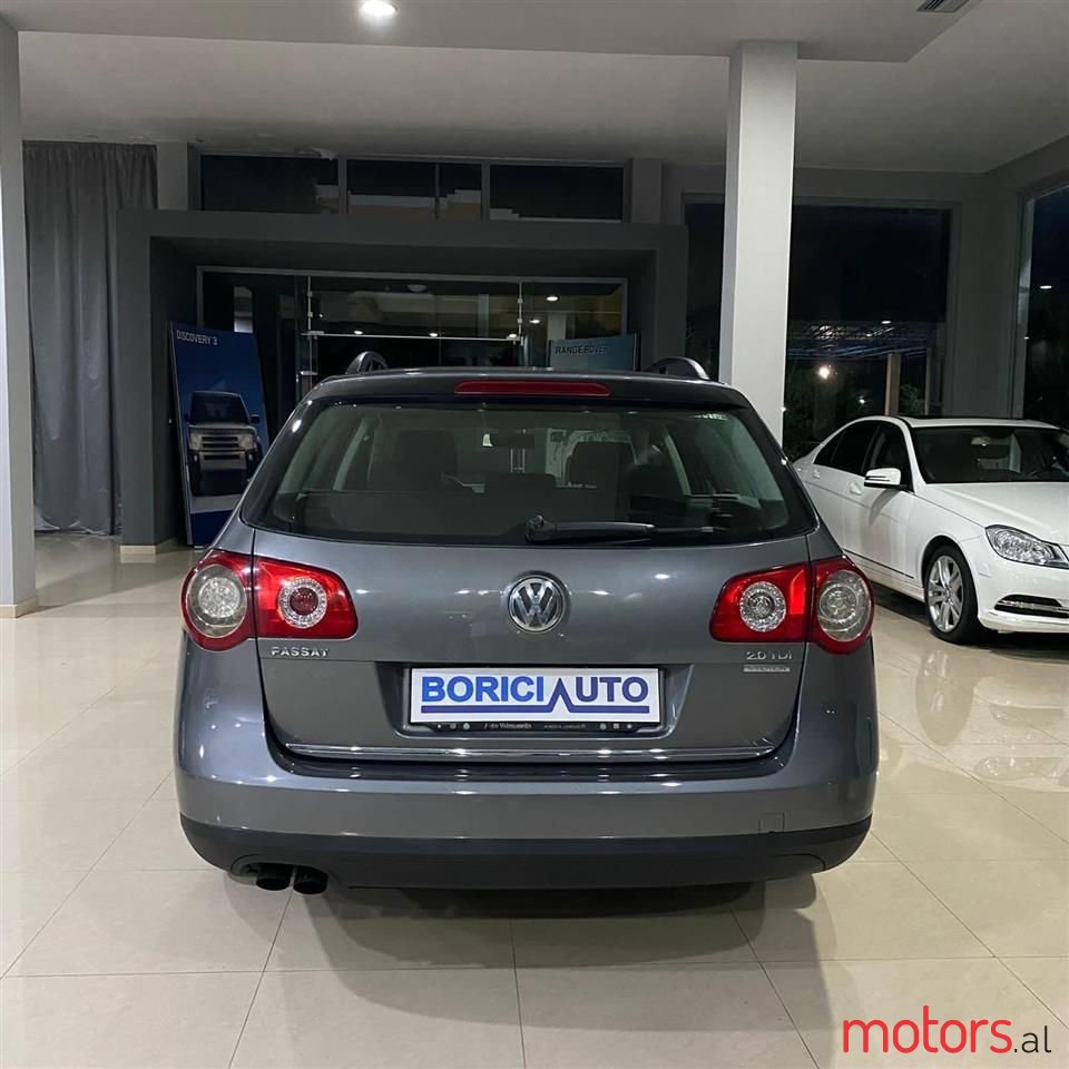 2006' Volkswagen Passat photo #6