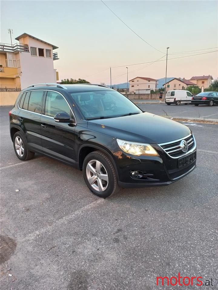 2009' Volkswagen Tiguan photo #4