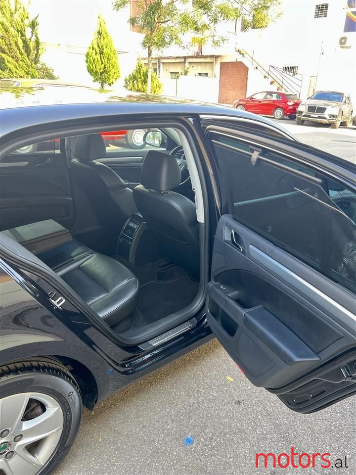 2008' Skoda Superb photo #2