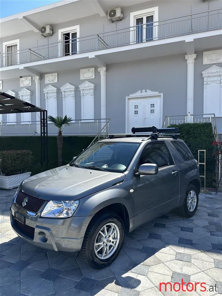 2008' Suzuki Grand Vitara photo #3