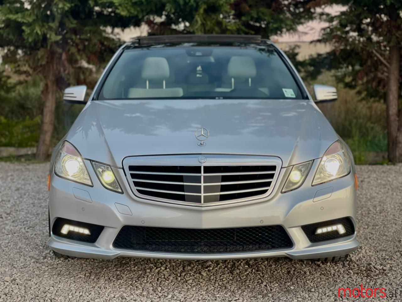 2010' Mercedes-Benz E 350 photo #6