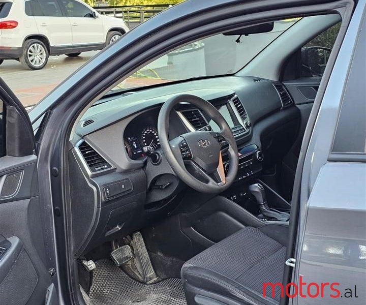 2015' Hyundai Tucson photo #3