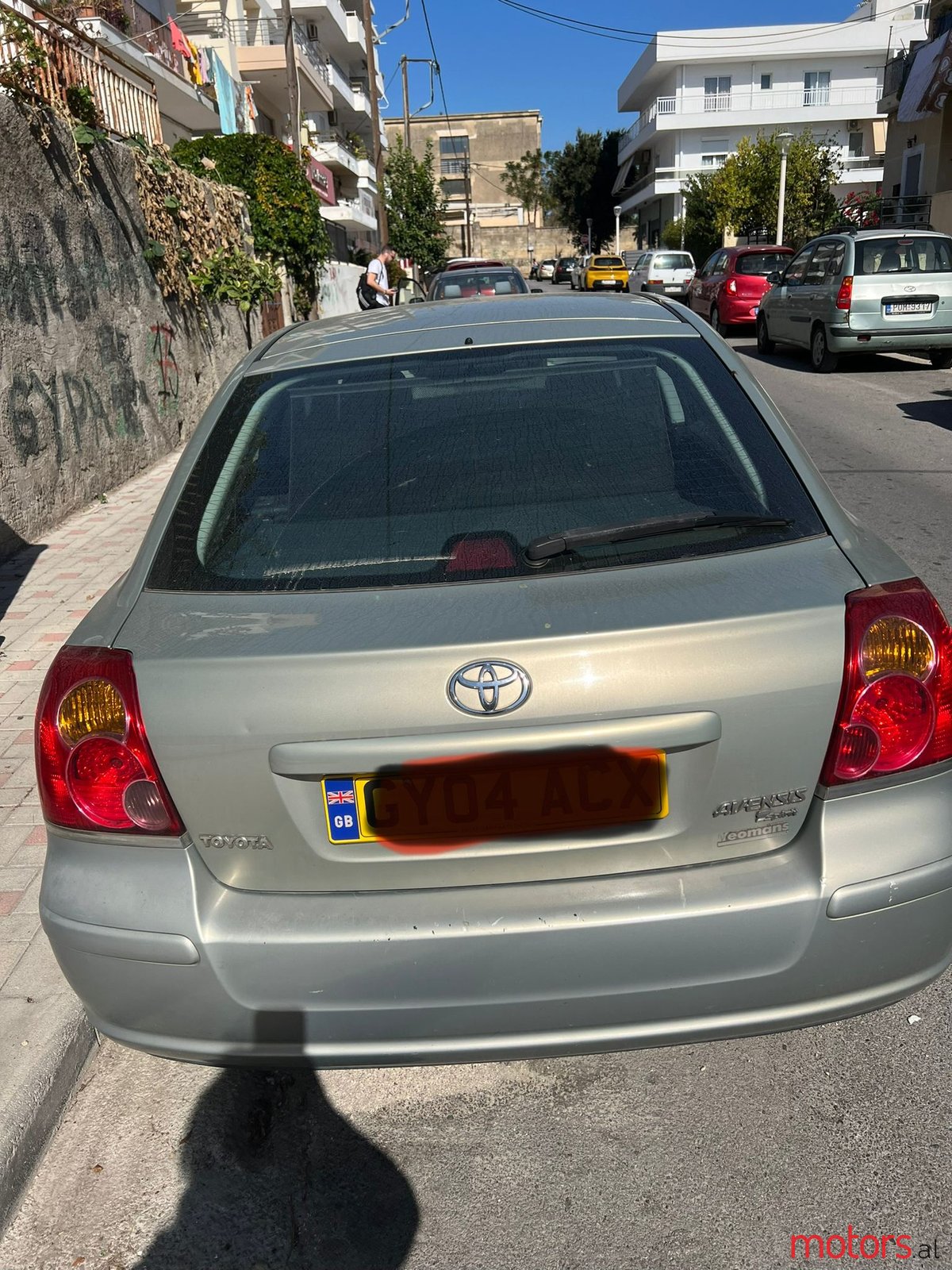2004' Toyota Avensis photo #3