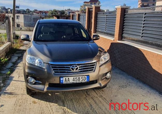 2011' Toyota RAV4 photo #1