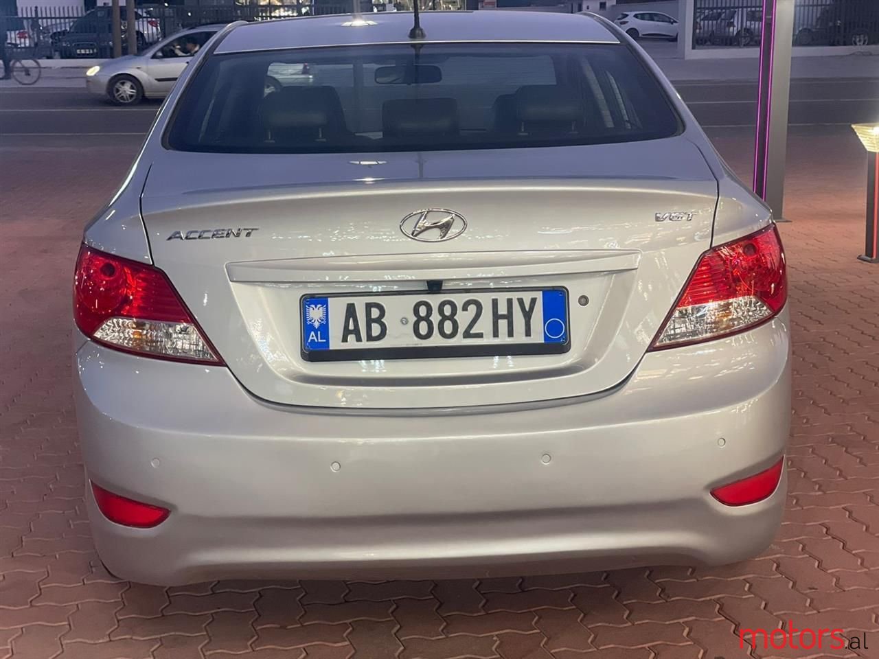 2013' Hyundai Accent photo #3