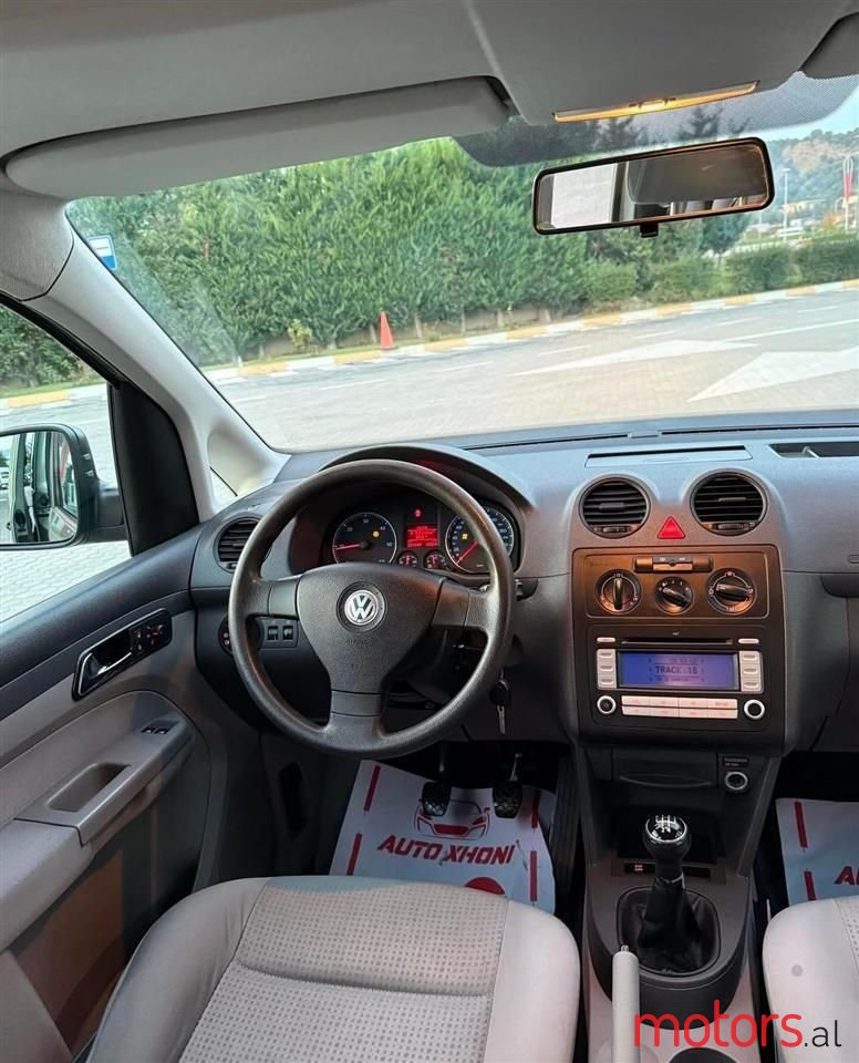 2007' Volkswagen Caddy photo #3