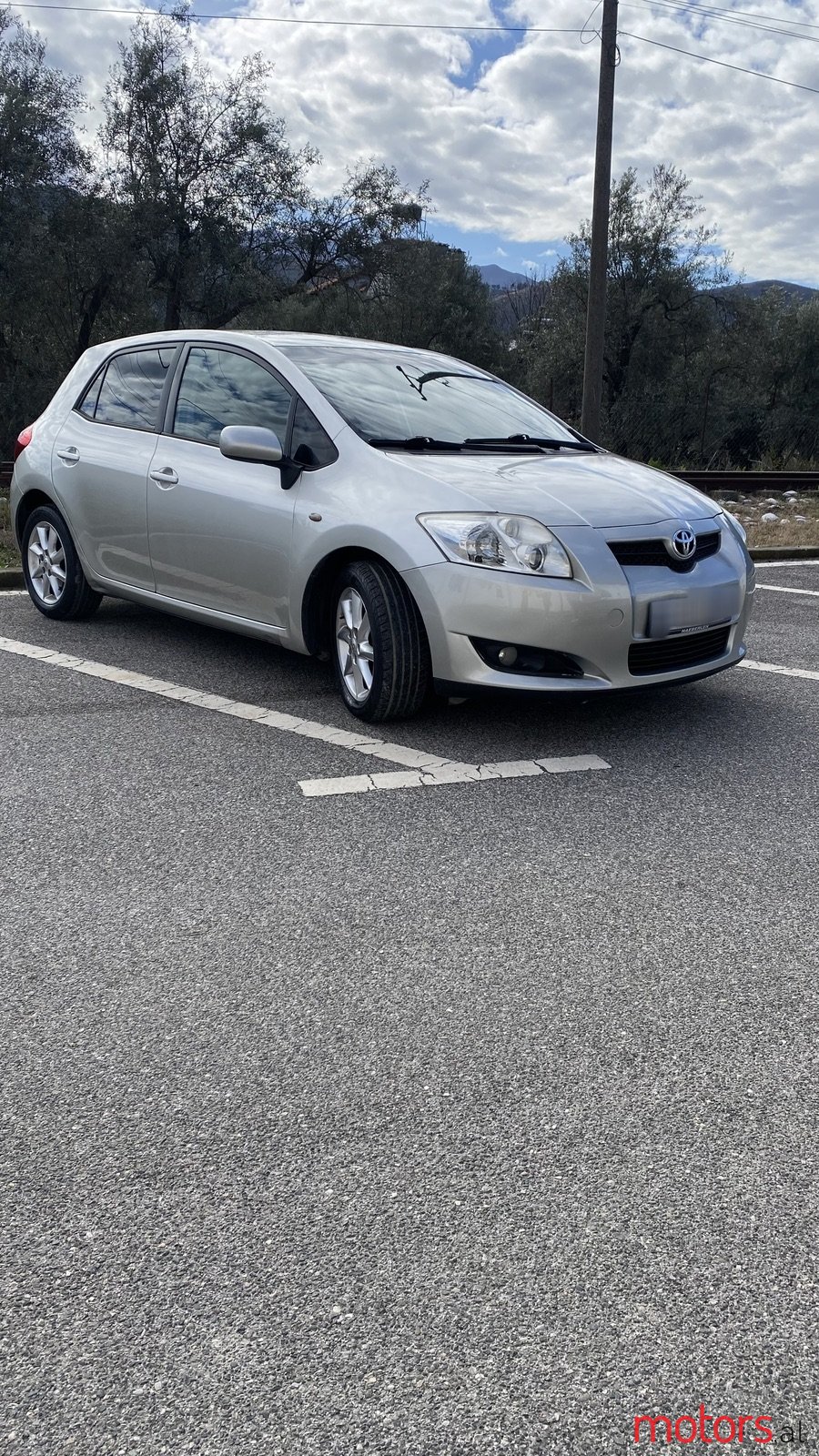 2009' Toyota Auris photo #4